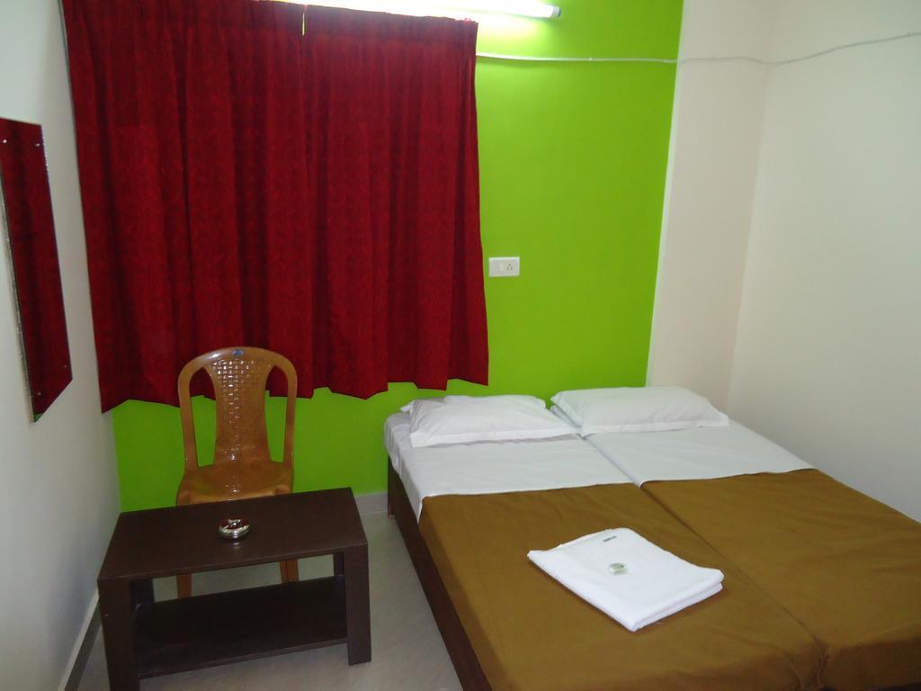 Maple Inn Budget Hotel Bangalore Luaran gambar
